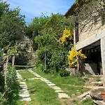 Casa Y Rural Terra Celta En Séjour à la campagne Salceda de Caselas